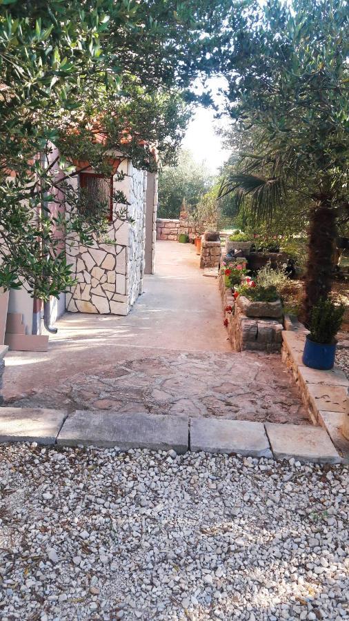 Apartman Rabatin Sveti Filip i Jakov Luaran gambar